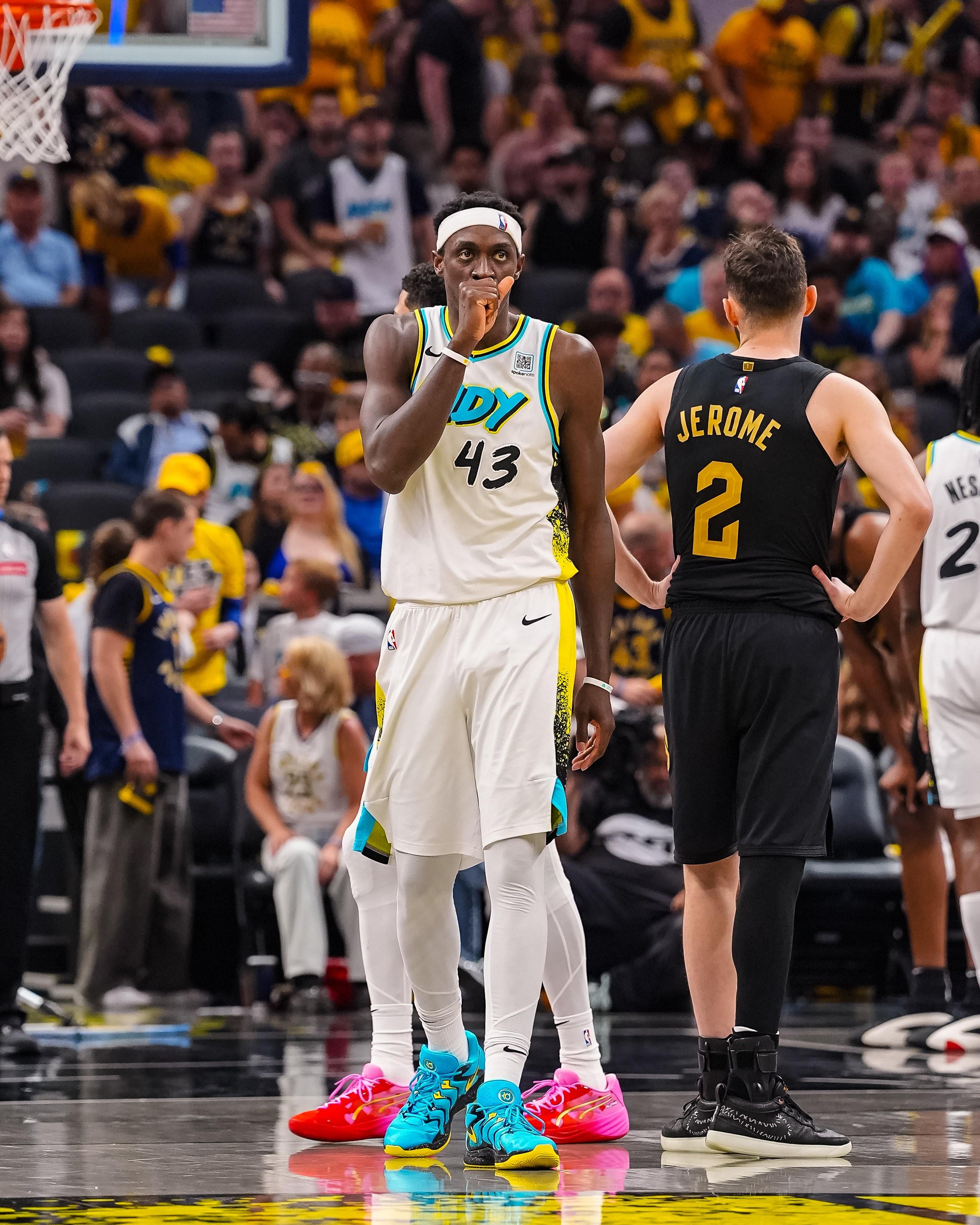 金年会官网-关于西亚卡姆在巴塞罗那比赛中夺冠，最后时刻胜出引发热议！引发球迷热议的信息